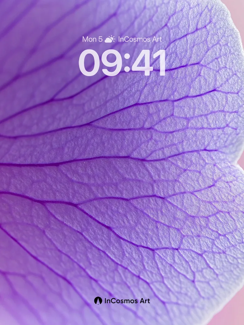 Lavender Veil Wallpaper with Delicate Veins