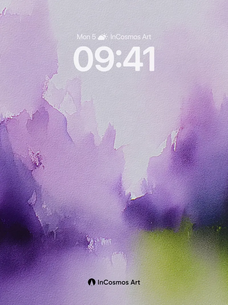 Misty Violet Haze Wallpaper with Ethereal Glow
