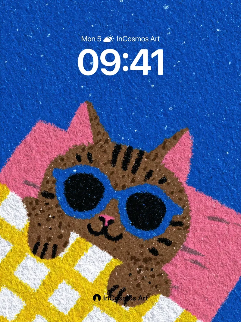 Playful Feline Wallpaper with Pop Art Twist