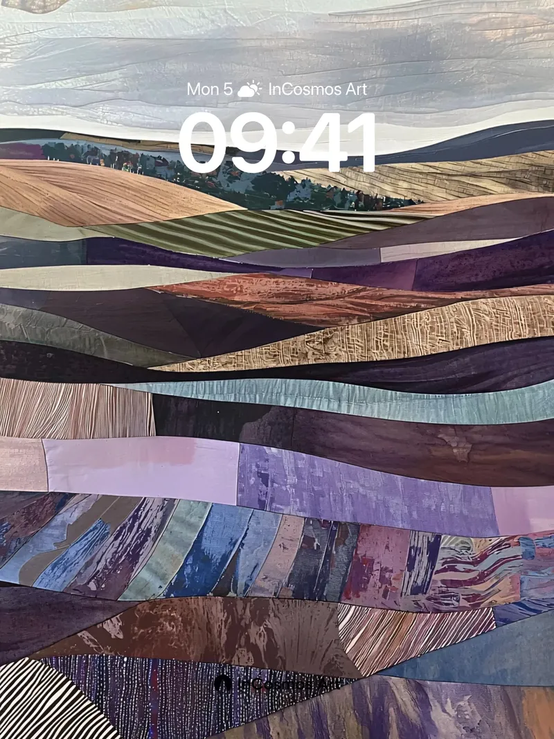 Velvet Horizon Wallpaper with Textured Fields