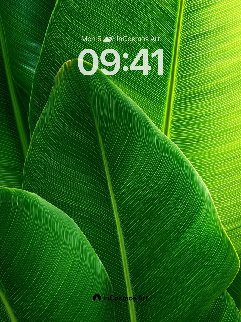 Emerald Vein Wallpaper with Sunlit Pulse