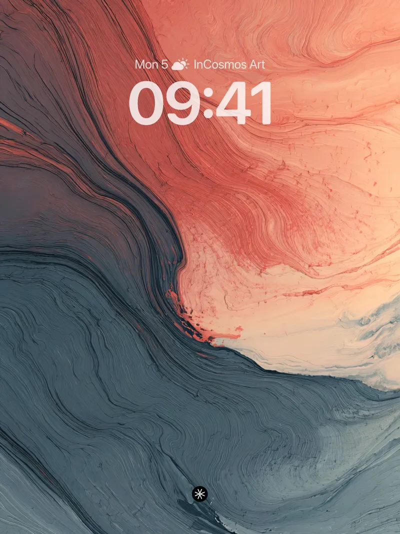 Quiet Fluid Gradient Wallpaper with Marble Veins