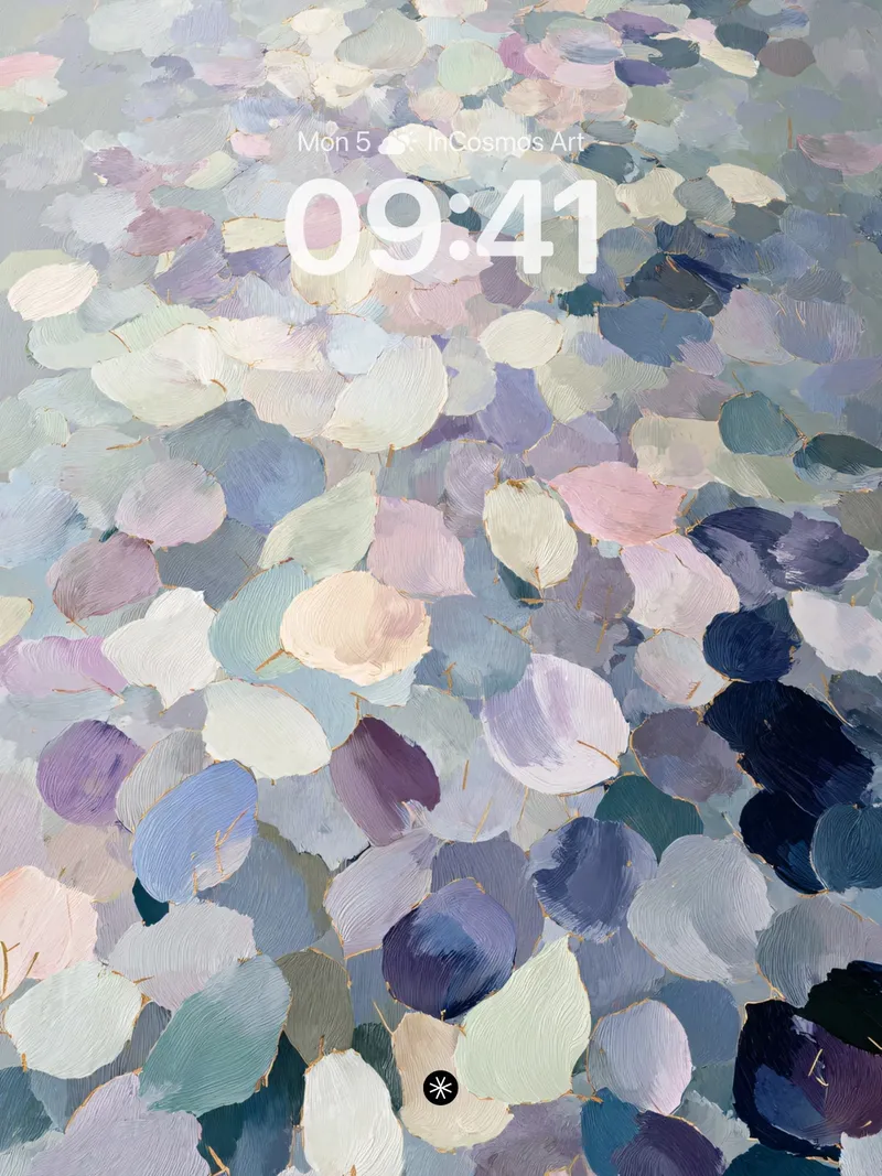 Serene Pastel Petals Wallpaper in Soft Haze