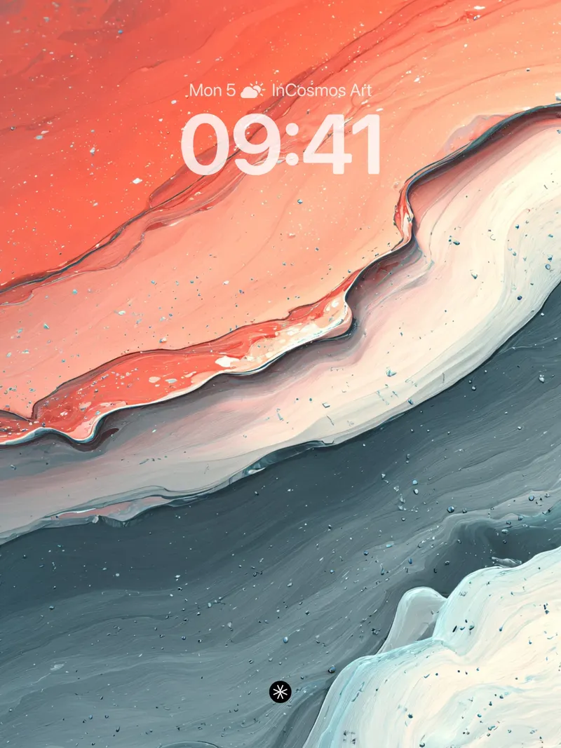 Liquid Amber Flow Wallpaper with Glassy Veins