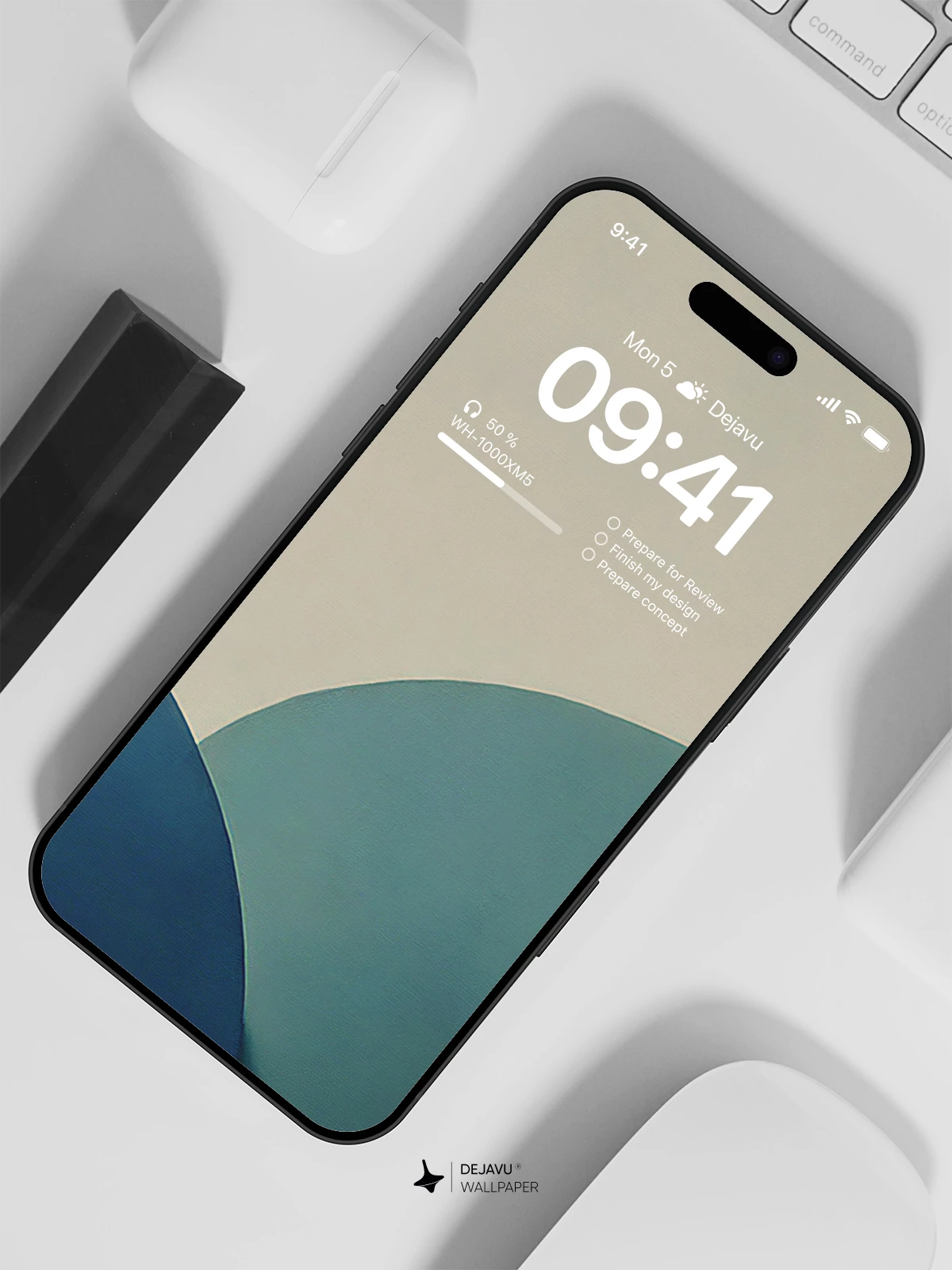 Blue Gradient Minimalist Wallpaper 4K for iPhone Lock Screen