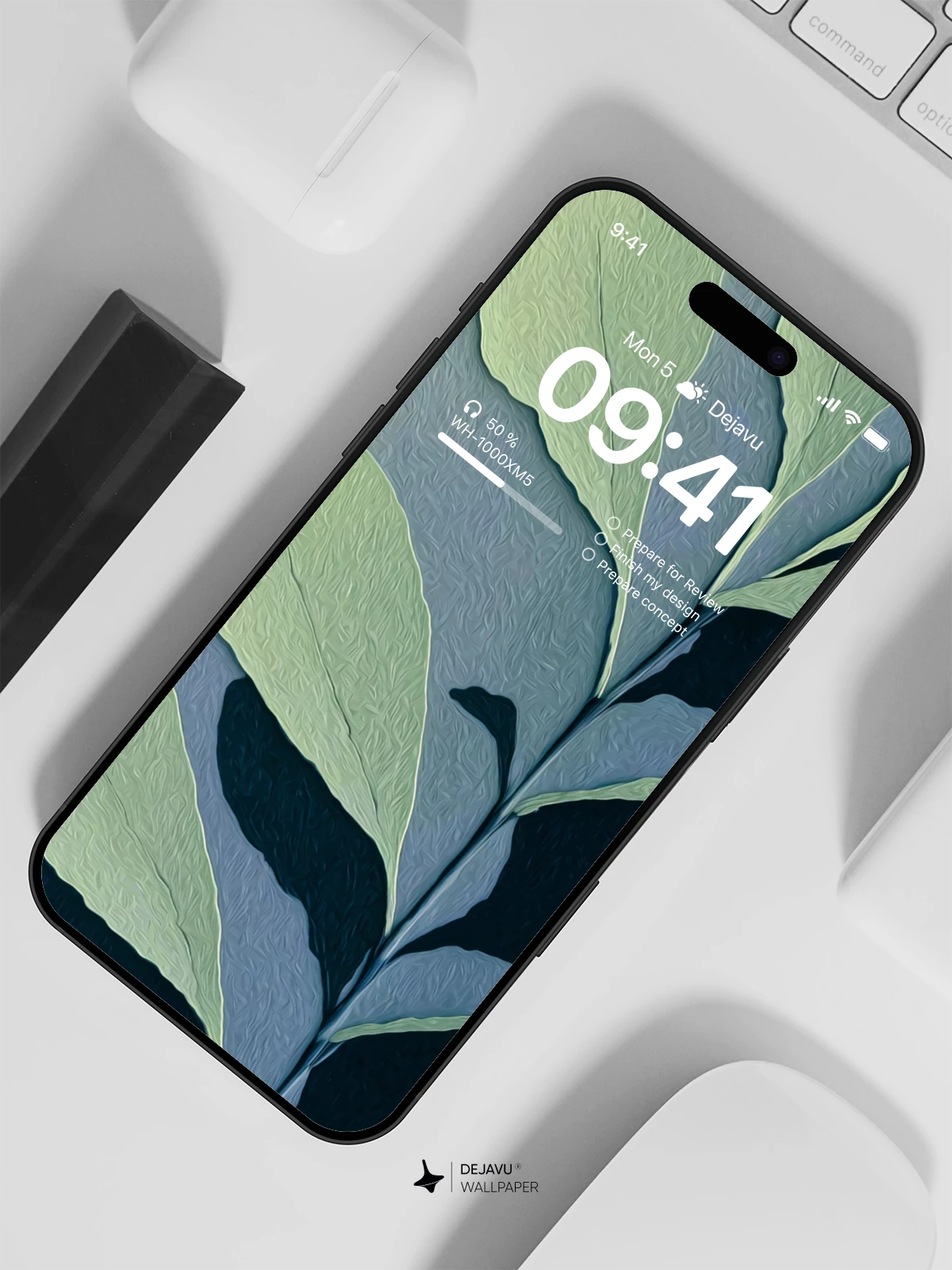 Minimalist Green Leaf Wallpaper 4K for iPhone Lock Screen
