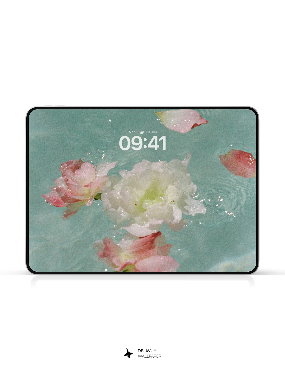 Flower Petals on Water Wallpaper 4K for Mobile Background
