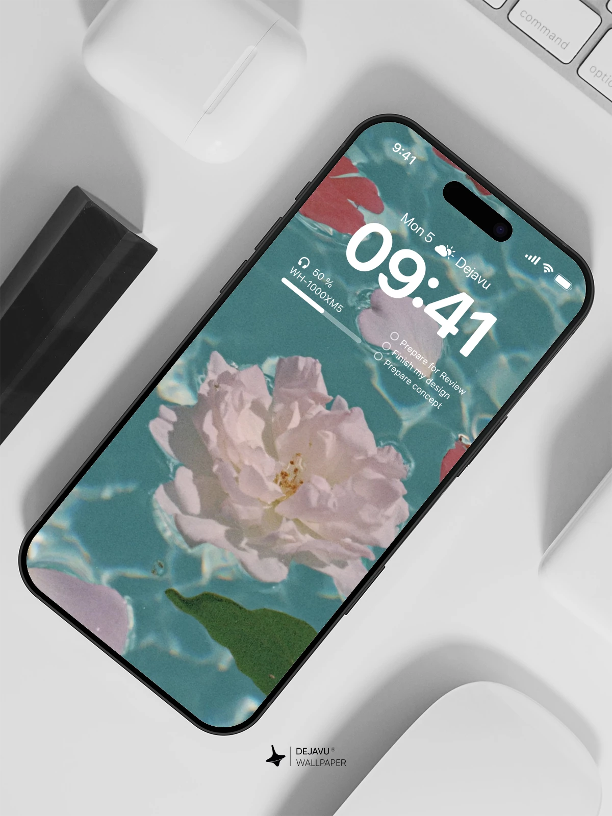 Flower Petals in Water Wallpaper 4K for Mobile Background