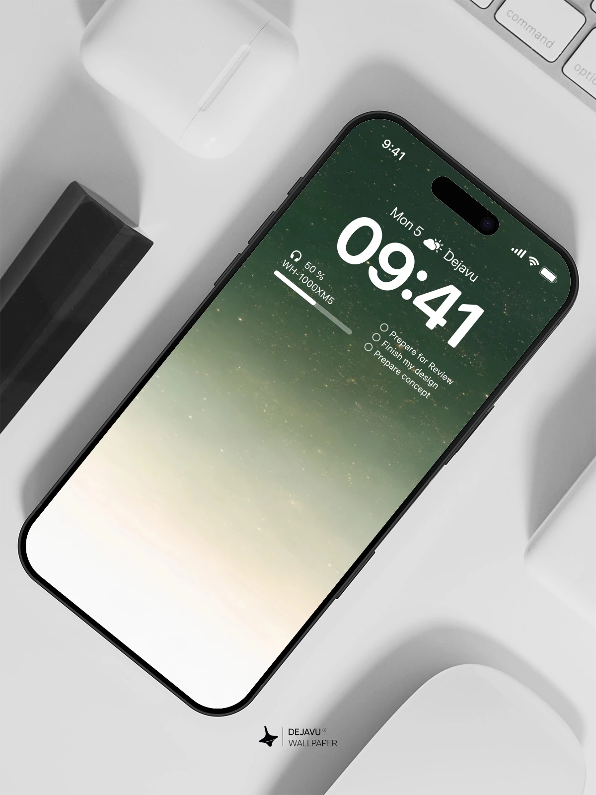 Abstract Dark Green Gradient Wallpaper 4K for iPhone Lock Screen