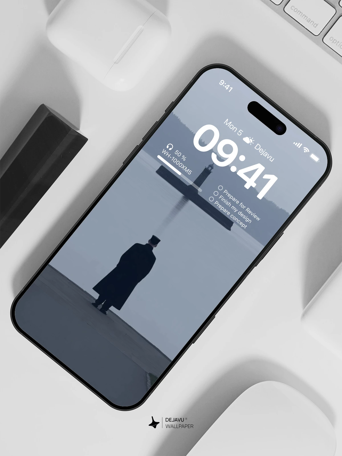 Minimalist Lighthouse Wallpaper 4K AMOLED Display Wallpaper