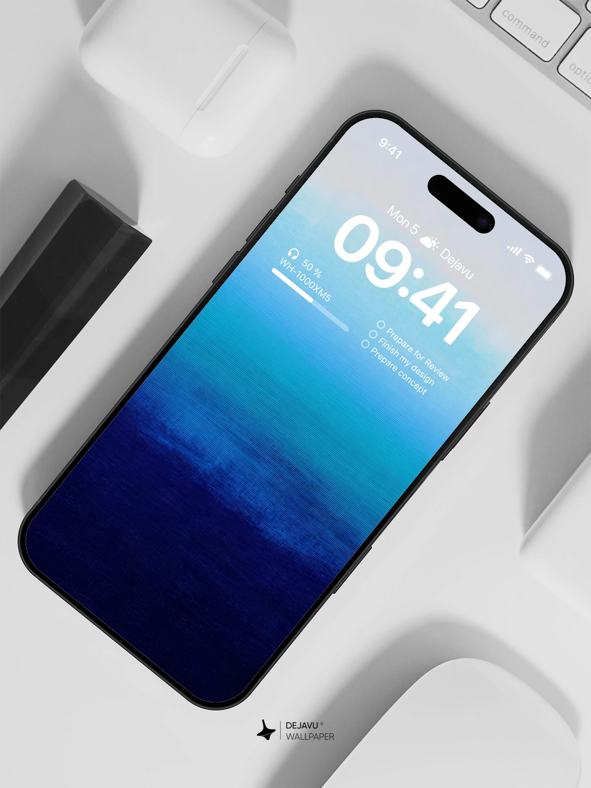 Blue Gradient Ocean Wallpaper 4K for iPhone Lock Screen