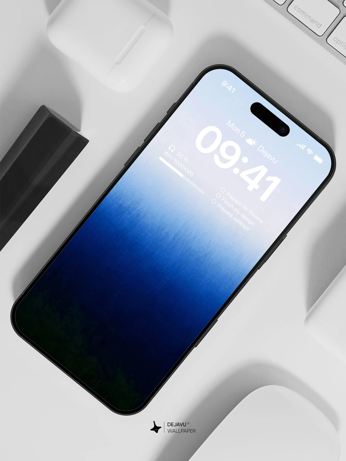 Abstract Blue Gradient Wallpaper 4K for iPhone Lock Screen